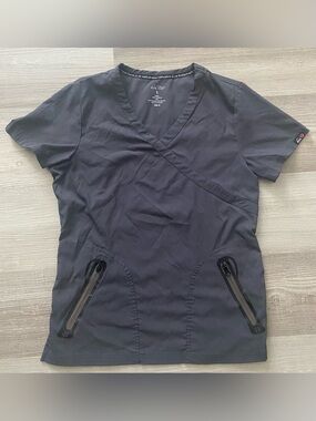 Koi Lite Unity Charcoal Gray Women's Short-Sleeve V-Neck Scrub Top Small